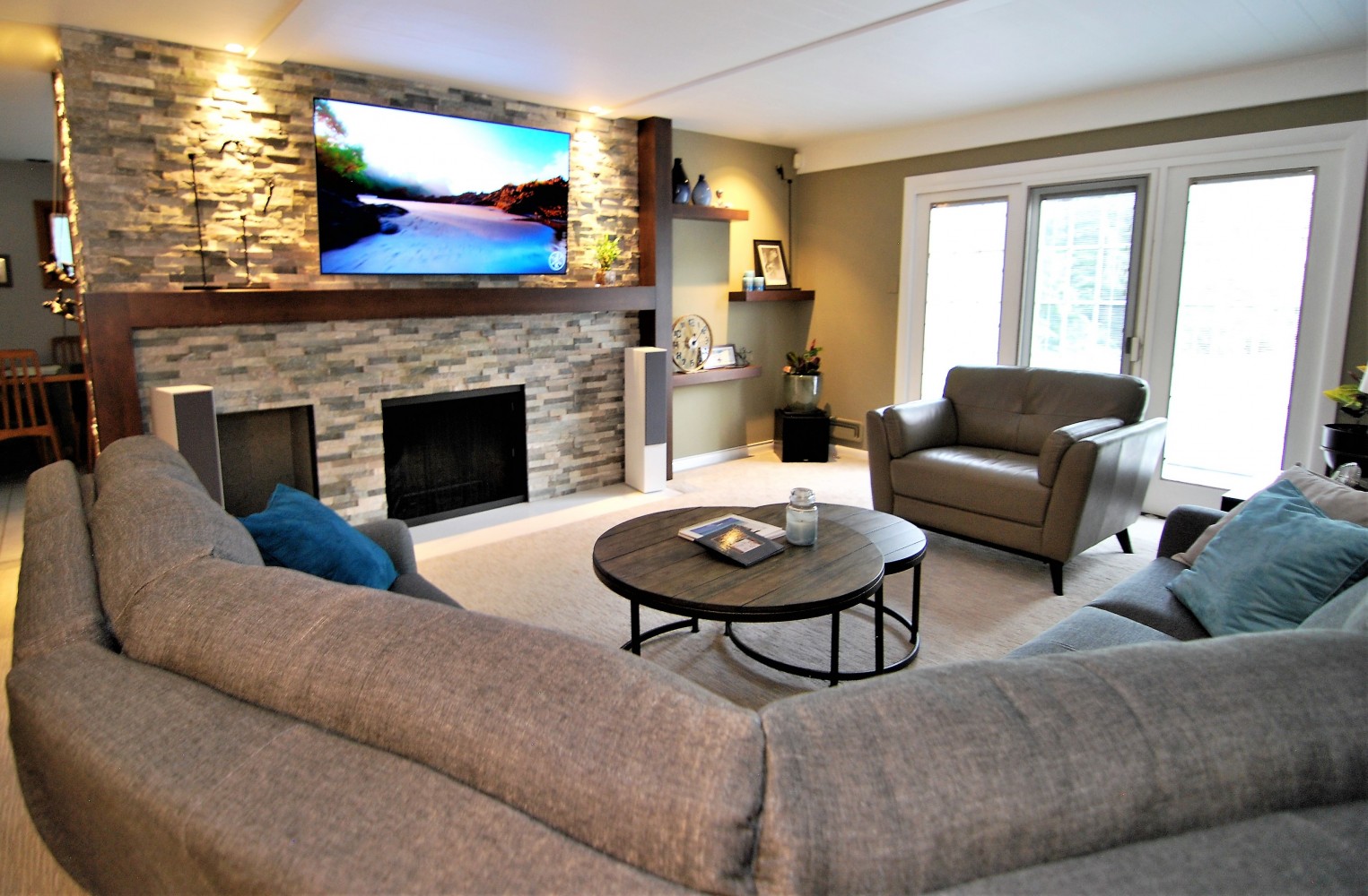 Fireplace redesign with custom mantel | Cherry Hill NJ | Distinctive Interior Designs