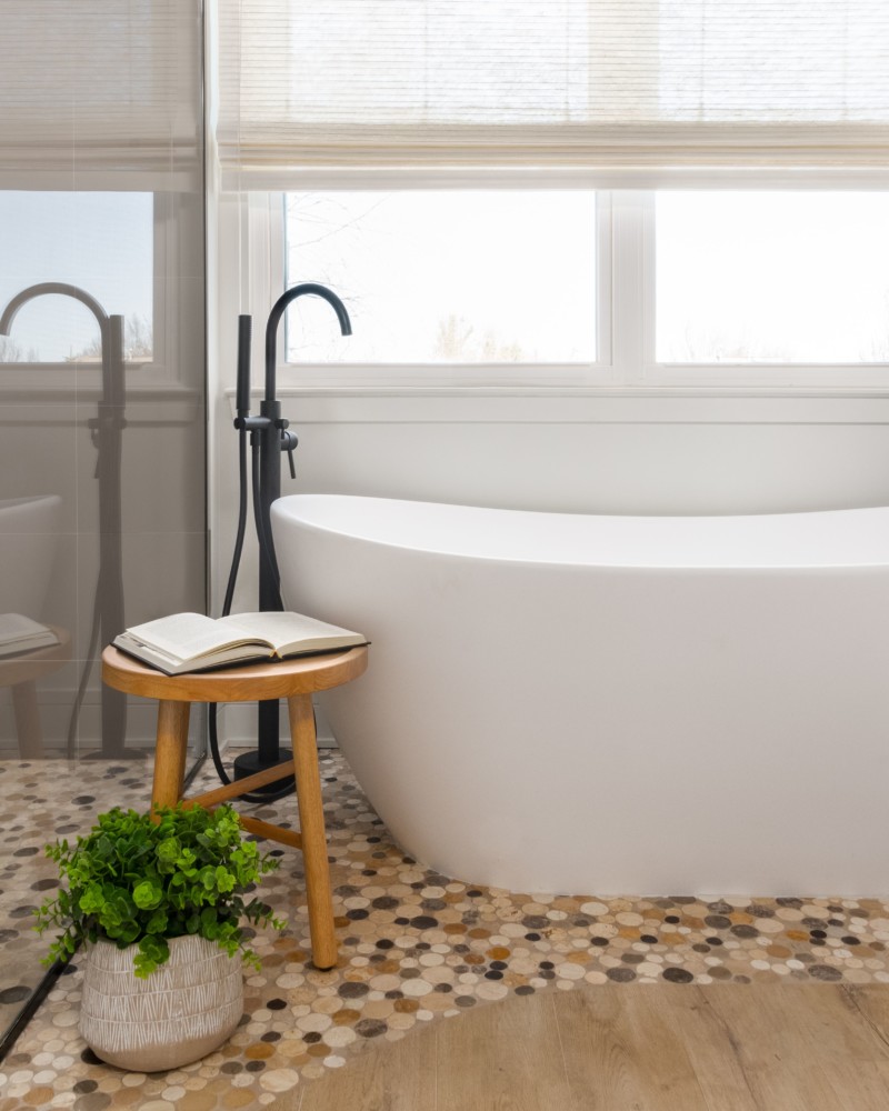 Modern bath open tub details