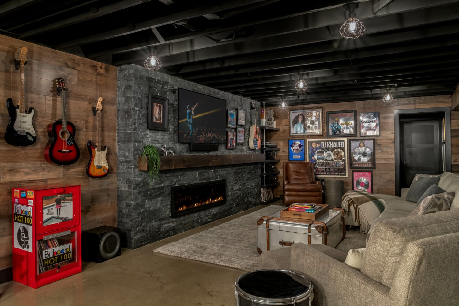 Industrial Basement | Moorestown | Distinctive Interior Designs, image size:1499x1000