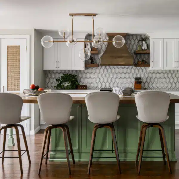 Moorestown, New Jersey Kitchen renovation, hidden laundry after reno